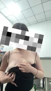 国内女大办公室私拍